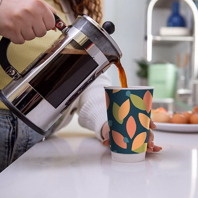 Chinet Comfort Cup and Lids, 16 oz. 70 ct. - Image 6