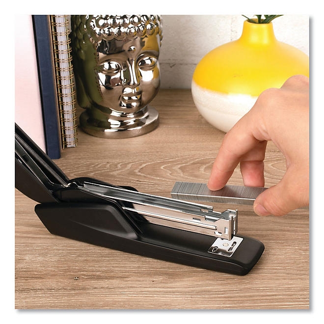 Swingline® Standard Full Strip Desk Stapler, 20-Sheet Capacity, Black - Image 9